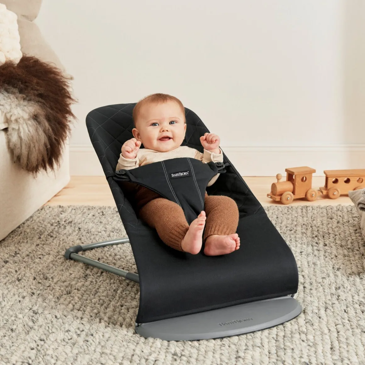 BabyBjörn Bliss Skråstol Woven Classic Quilt, Sort