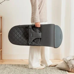 BabyBjörn Bliss Skråstol Woven Classic Quilt inkl. Sjove Øjne, Antracitgrå