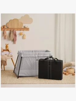 BabyBjörn Light Weekendseng, Silver inkl Overtrækslagen