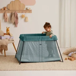 BabyBjörn Light Weekendseng, Mørkegrøn