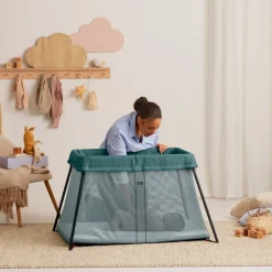 BabyBjörn Light Weekendseng, Mørkegrøn