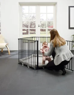BabyDan Kravlegård Flex inkl. Legetæppe Sort