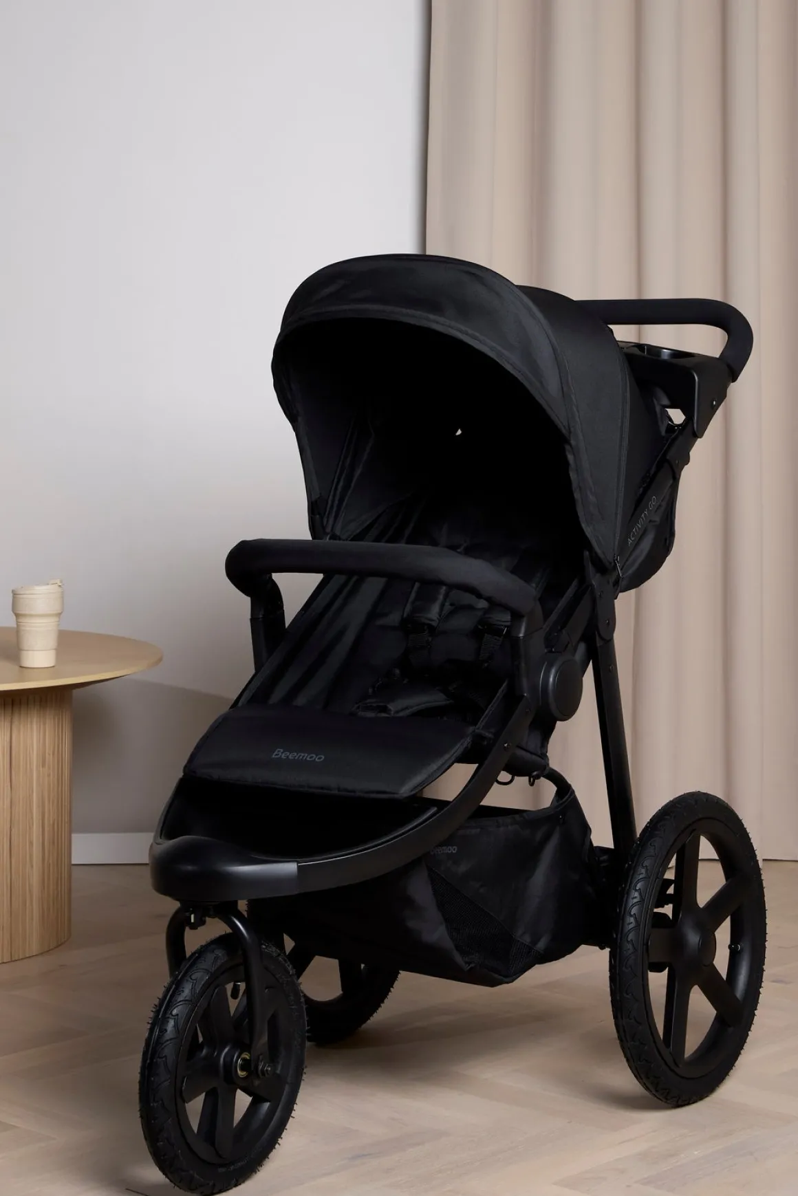 Beemoo Activity Go Aktivitetsklapvogn, Black