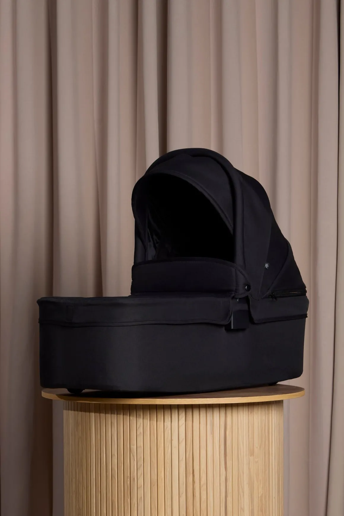 Beemoo BFF60 2 Søskendevogn inkl. Liggedel, Night Black