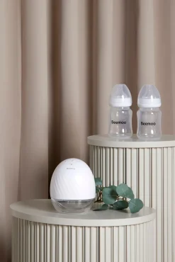 Beemoo CARE Wearable Elektrisk Brystpumpe Single inkl. Modermælksflaske 180 ml 2-pak