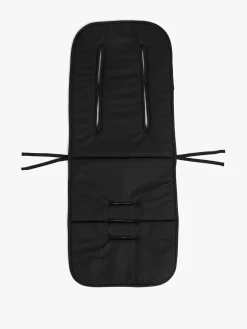 Beemoo Hynde, All Black