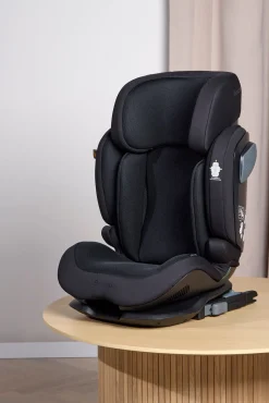 Beemoo Recline i-Size Autostol inkl. 3-i-1 Sædebeskytter, Black Mesh