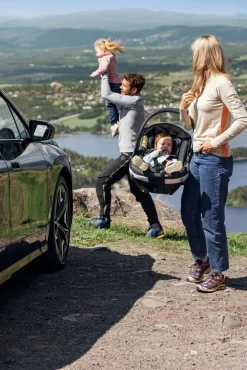 BeSafe Go Beyond Autostol Baby, Fresh Black Cab