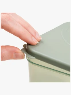 Done By Deer Madkasser Elphee, Green