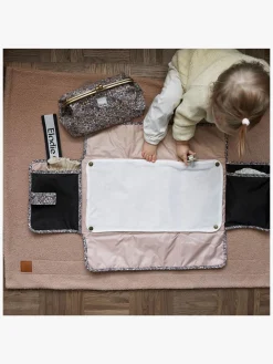 Elodie  Bærbar Puslepude, Blue Garden