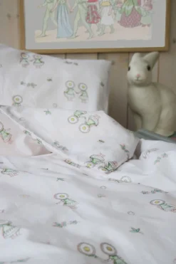 Elsa Beskow Blomsterfesten Sengesæt 150 x 210, Sandfarvet