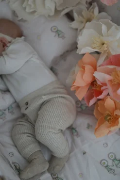 Elsa Beskow Blomsterfesten Sengesæt 70 x 80 Tremmeseng, Sandfarvet