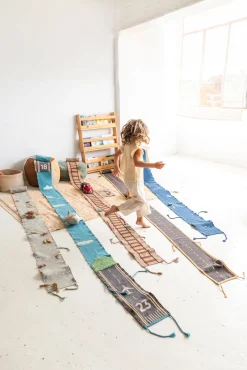 Lorena Canals Ride & Roll Tog + Bane