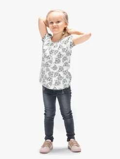 Luca & Lola Cristina Bukser, Grey