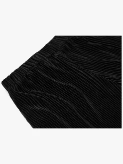 Luca & Lola Enrica Bukser, Black