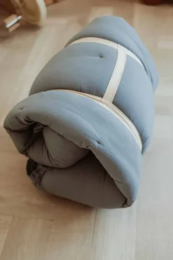 Play&Go Organic Bloom Legetæppe, Dusty Blue