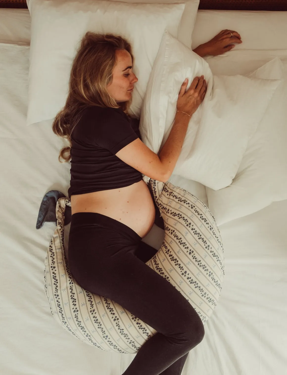 That's Mine Moon Ammepude, Bell Flower