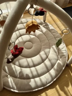 Vanilla Copenhagen Ladybug Aktivitetstæppe, Oyster